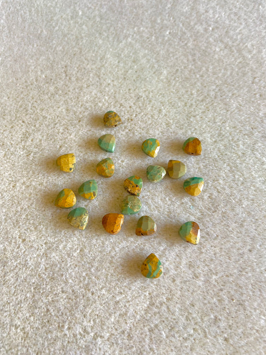 Lyra - beads + brass